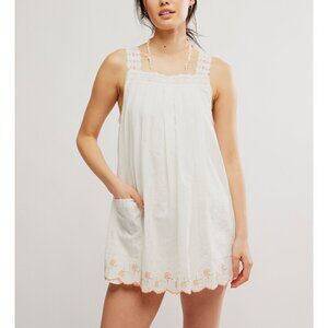 🎉LAST CHANCE🎉 FREE PEOPLE Latecia Embroidered Mini / Ivory Combo